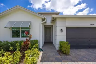 5958 SE Sky Blue Cir, Stuart, FL 34997 - Photo 2