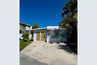 466 Nettles Boulevard, Jensen Beach, FL 34957 - Photo 2