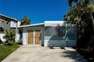 466 Nettles Blvd, Jensen Beach, FL 34957 - Photo 2