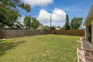 5819 SE Wilsie Dr, Stuart, FL 34997 - Photo 28
