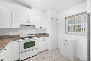 1094 NW 14 Th St, Stuart, FL 34994 - Photo 6