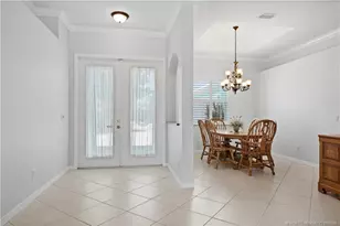 512 NW Sunflower Pl, Jensen Beach, FL 34957 - Photo 6
