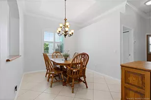 512 NW Sunflower Pl, Jensen Beach, FL 34957 - Photo 8