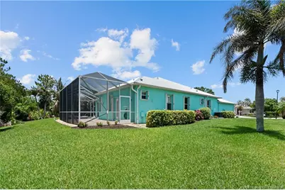 512 NW Sunflower Place, Jensen Beach, FL 34957 - Photo 36