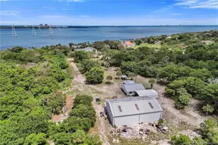 7801 S Indian River Dr, Fort Pierce, FL 34982 - Photo 4