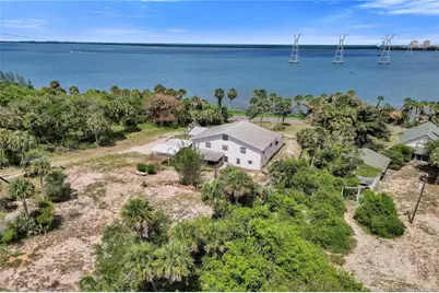 7801 S Indian River Drive, Fort Pierce, FL 34982 - Photo 4