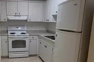 333 SE Martin Ave, Stuart, FL 34996 - Photo 1