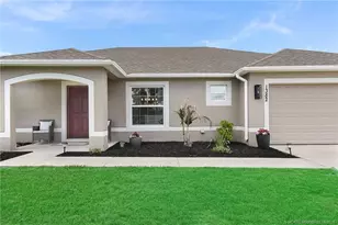 1382 SW Crest Ave, Port Saint Lucie, FL 34953 - Photo 4