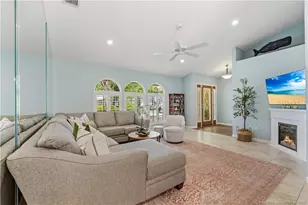 972 SW Hunt Club Cir, Palm City, FL 34990 - Photo 6