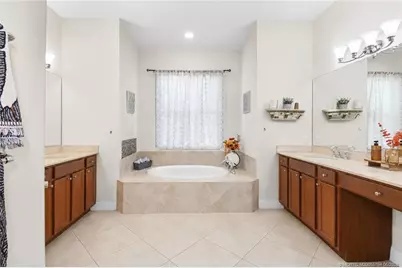 2276 NW Diamond Creek Way, Jensen Beach, FL 34957 - Photo 32