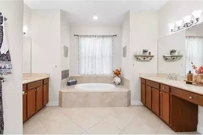 2276 NW Diamond Creek Way, Jensen Beach, FL 34957 - Photo 32