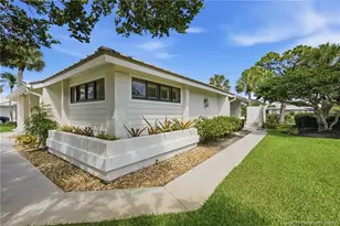 5600 SE Foxcross Pl, Stuart, FL 34997 - Photo 6