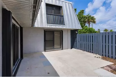 3802 SE Jefferson Street, Stuart, FL 34997 - Photo 2