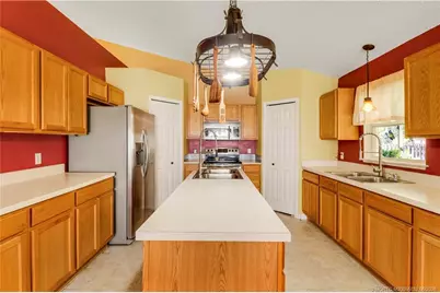 432 NW Raymond Lane, Port Saint Lucie, FL 34983 - Photo 10