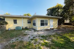 1701 Sunrise Blvd, Fort Pierce, FL 34950 - Photo 12