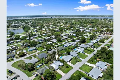 984 NW 16th Place, Stuart, FL 34994 - Photo 2