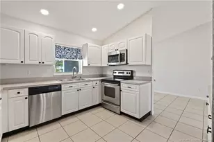 984 NW 16th Pl, Stuart, FL 34994 - Photo 16