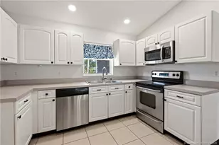 984 NW 16th Pl, Stuart, FL 34994 - Photo 8