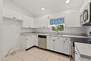 984 NW 16th Pl, Stuart, FL 34994 - Photo 14