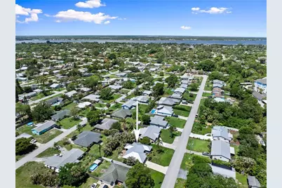 984 NW 16th Place, Stuart, FL 34994 - Photo 38