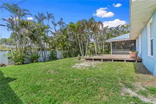 984 NW 16th Pl, Stuart, FL 34994 - Photo 32