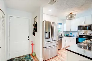 2950 SE Ocean Blvd, Stuart, FL 34996 - Photo 6
