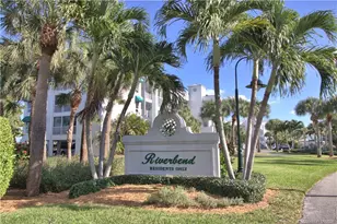 184 NE Edgewater Dr, Stuart, FL 34996 - Photo 1