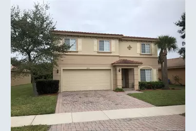 2060 SW Newport Isles Boulevard SW, Port Saint Lucie, FL 34953 - Photo 2