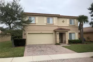 2060 SW Newport Isles Blvd SW, Port Saint Lucie, FL 34953 - Photo 2