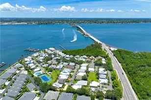 3302 NE Spinnaker Way, Jensen Beach, FL 34957 - Photo 4