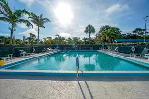 2950 SE Ocean Blvd, Stuart, FL 34996 - Photo 4