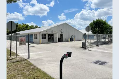 1180 SE Monterey Road, Stuart, FL 34994 - Photo 2