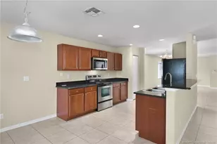 1952 SW Providence Pl, Port Saint Lucie, FL 34953 - Photo 10