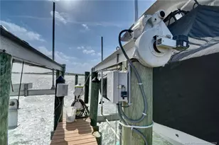 4061 NE Breakwater Dr, Jensen Beach, FL 34957 - Photo 94