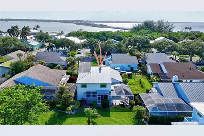 4061 NE Breakwater Drive, Jensen Beach, FL 34957 - Photo 14