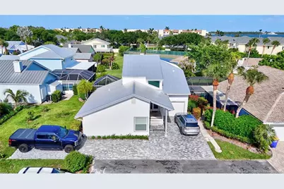 4061 NE Breakwater Drive, Jensen Beach, FL 34957 - Photo 1