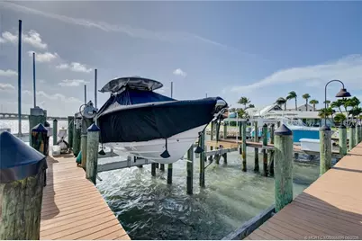 4061 NE Breakwater Drive, Jensen Beach, FL 34957 - Photo 2