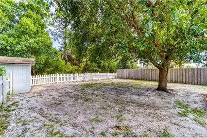 1240 SE Saint Lawrence Way, Stuart, FL 34997 - Photo 24