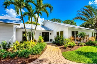 10 Ridgeland Drive, Stuart, FL 34996 - Photo 2