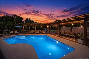 4401 SE Satinleaf Pl, Stuart, FL 34997 - Photo 2
