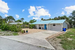 2495 NE Hickory Ave, Jensen Beach, FL 34957 - Photo 34