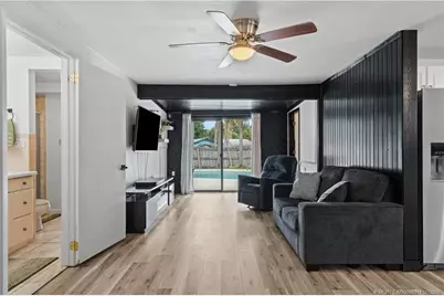 2495 NE Hickory Avenue, Jensen Beach, FL 34957 - Photo 6