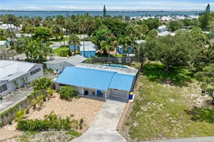 2495 NE Hickory Ave, Jensen Beach, FL 34957 - Photo 36