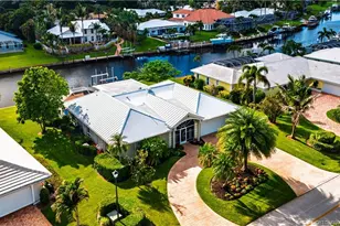 3554 SE Fairway E, Stuart, FL 34997 - Photo 4