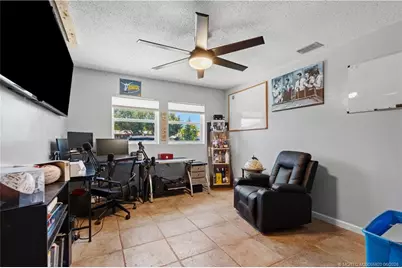 520 SE Dolphin Drive, Stuart, FL 34996 - Photo 12