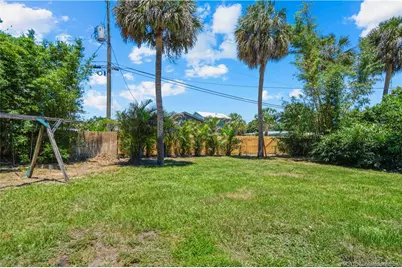 520 SE Dolphin Drive, Stuart, FL 34996 - Photo 32