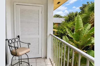 615 NW Oleander Street #202, Stuart, FL 34994 - Photo 6