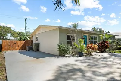 523 SE Dolphin Drive, Stuart, FL 34996 - Photo 6