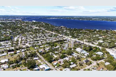 523 SE Dolphin Drive, Stuart, FL 34996 - Photo 54