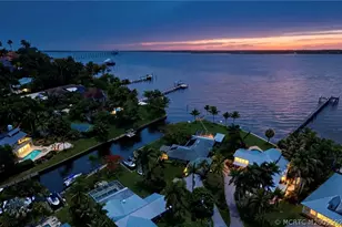 1910 NW Cove Cir, Stuart, FL 34994 - Photo 1